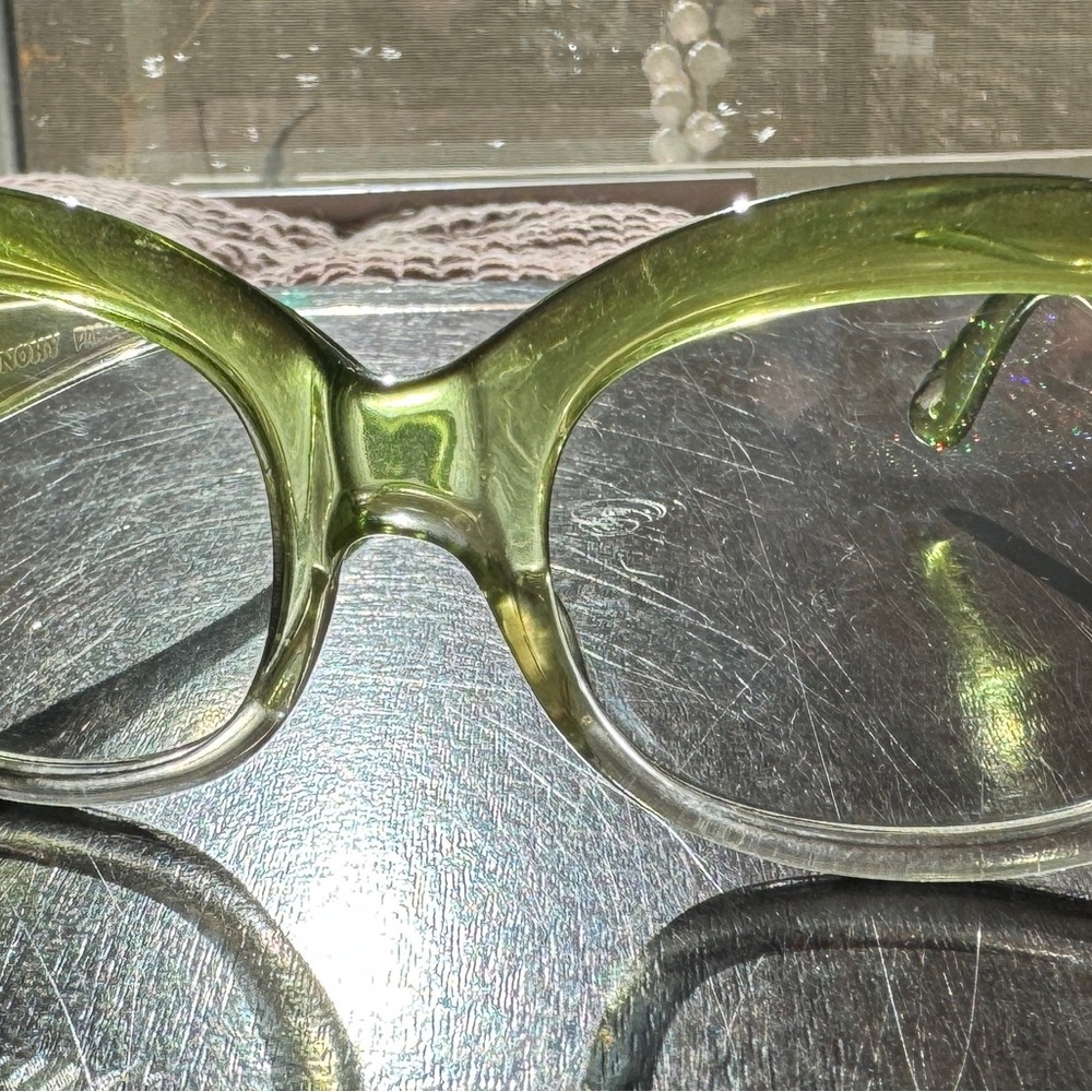 Vintage 70s-era Givenchy Sunglasses - beautiful condition - Picture 3 of 5